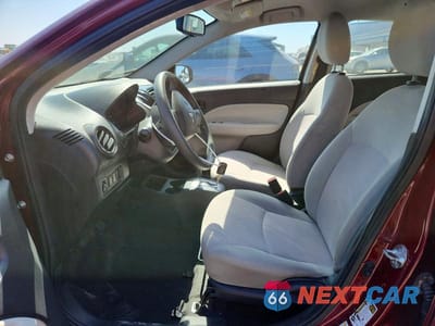 Zdjęcie 7 z 12 samochodu: 2017 MITSUBISHI MIRAGE G4 ES VIN:ML32F3FJ9HHF05045 - miniatura