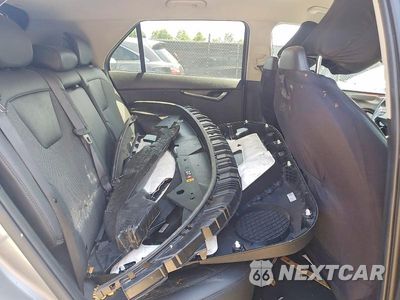 Zdjęcie 10 z 12 samochodu: 2023 KIA NIRO WIND VIN:KNDCR3L14P5054293 - miniatura