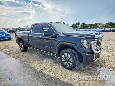 Czwarte zdjęcie samochodu z boku: 2024 GMC SIERRA K2500 DENALI VIN:1GT49REY3RF342207 - miniatura