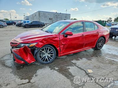 2021 TOYOTA CAMRY SE 4T1G11AK0MU441557 - główne zdjęcie licytacji z USA - miniatura