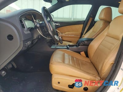 Zdjęcie 7 z 12 samochodu: 2011 DODGE CHARGER R/T VIN:2B3CL5CT3BH521186 - miniatura