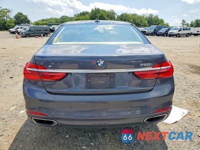Zdjęcie 6 z 12 samochodu: 2016 BMW 750 XI VIN:WBA7F2C57GG419641 - miniatura