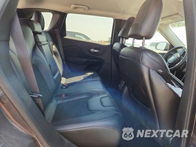 Zdjęcie 11 z 13 samochodu: 2019 JEEP CHEROKEE LATITUDE PLUS VIN:1C4PJMLX1KD388654 - miniatura