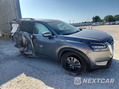 Czwarte zdjęcie samochodu z boku: 2025 NISSAN PATHFINDER SV VIN:5N1DR3BAXSC211122 - miniatura