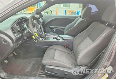 Zdjęcie 7 z 12 samochodu: 2015 DODGE CHALLENGER SXT VIN:2C3CDZAT7FH712402 - miniatura