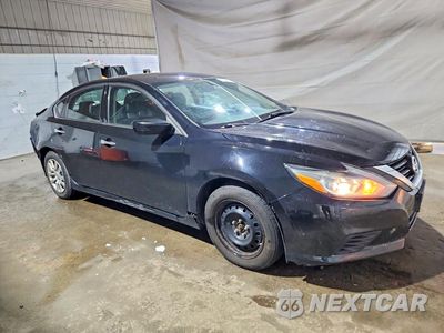 Czwarte zdjęcie samochodu z boku: 2018 NISSAN ALTIMA 2.5 S VIN:1N4AL3AP9JC259469 - miniatura