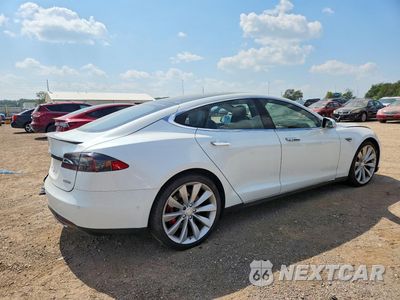 Trzecie zdjęcie samochodu z tyłu: 2016 TESLA MODEL S VIN:5YJSA1E44GF128342 - miniatura
