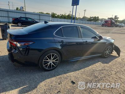 Trzecie zdjęcie samochodu z tyłu: 2021 TOYOTA CAMRY SE VIN:4T1G11AK5MU461819 - miniatura