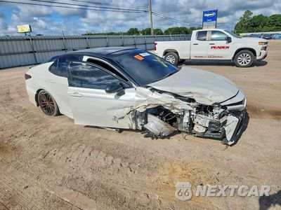 Czwarte zdjęcie samochodu z boku: 2021 TOYOTA CAMRY XSE VIN:4T1K61BK6MU025541 - miniatura