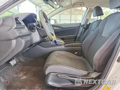 Zdjęcie 7 z 12 samochodu: 2019 HONDA INSIGHT EX VIN:19XZE4F58KE025385 - miniatura