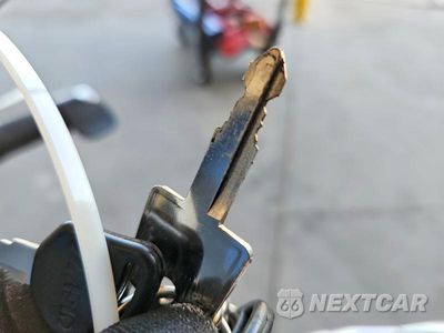Zdjęcie 8 z 9 samochodu: 2005 HONDA VT1100 C2 VIN:1HFSC43025A503331 - miniatura