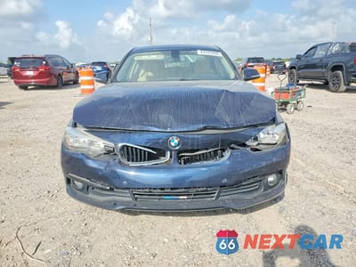 Piąte zdjęcie samochodu w środku: 2017 BMW 320 VIN:WBA8E1G59HNU14966 - miniatura
