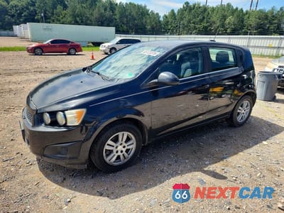 2015 CHEVROLET SONIC LT 1G1JC6SH1F4114987 - główne zdjęcie licytacji z USA - miniatura