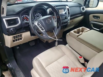 Zdjęcie 8 z 12 samochodu: 2017 NISSAN TITAN SV VIN:1N6AA1R71HN519559 - miniatura