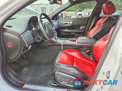 Zdjęcie 7 z 12 samochodu: 2014 JAGUAR XF R VIN:SAJWA0JHXEMU12701 - miniatura