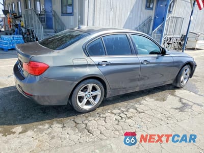 Trzecie zdjęcie samochodu z tyłu: 2012 BMW 328 I VIN:WBA3A5C56CF344719 - miniatura