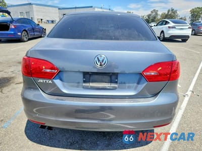 Zdjęcie 6 z 12 samochodu: 2014 VOLKSWAGEN JETTA BASE VIN:3VW2K7AJ7EM372312 - miniatura