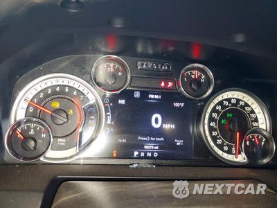 Zdjęcie 9 z 13 samochodu: 2017 RAM 1500 SPORT VIN:3C6JR6CT1HG668293 - miniatura