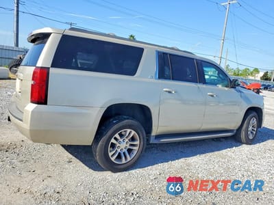 Trzecie zdjęcie samochodu z tyłu: 2016 CHEVROLET SUBURBAN C1500 LT VIN:1GNSCHKC6GR413950 - miniatura