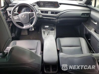 Zdjęcie 8 z 13 samochodu: 2020 LEXUS UX 200 BASE VIN:JTHX3JBH1L2029111 - miniatura