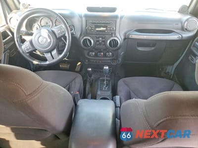 Zdjęcie 8 z 12 samochodu: 2014 JEEP WRANGLER UNLIMITED SPORT VIN:1C4BJWDGXEL176916 - miniatura