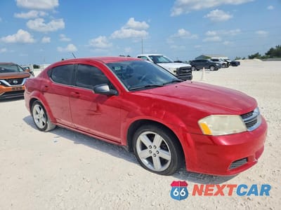 Czwarte zdjęcie samochodu z boku: 2013 DODGE AVENGER SE VIN:1C3CDZAB3DN611126 - miniatura