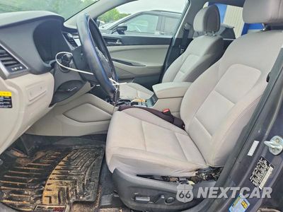 Zdjęcie 7 z 13 samochodu: 2017 HYUNDAI TUCSON SE VIN:KM8J3CA41HU505592 - miniatura