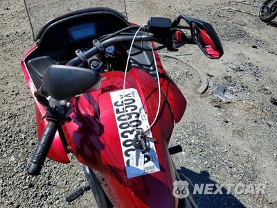 Zdjęcie 8 z 9 samochodu: 2014 HONDA CTX700 D VIN:JH2RC6944EK000397 - miniatura