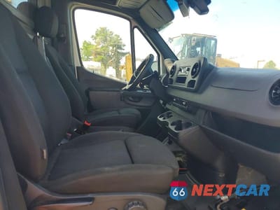 Zdjęcie 10 z 12 samochodu: 2021 MERCEDES-BENZ SPRINTER 1500 VIN:W1Y70BGY7MT073324 - miniatura