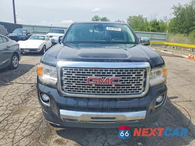 Piąte zdjęcie samochodu w środku: 2017 GMC CANYON DENALI VIN:1GTG6EEN6H1191976 - miniatura