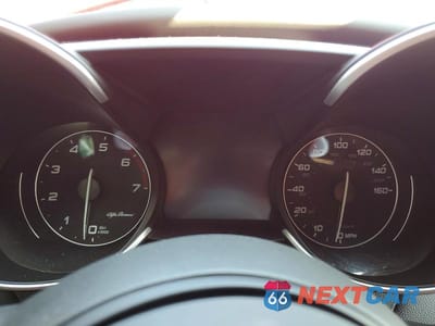 Zdjęcie 9 z 12 samochodu: 2022 ALFA ROMEO GIULIA SUPER VIN:ZARFAMBN9N7663496 - miniatura