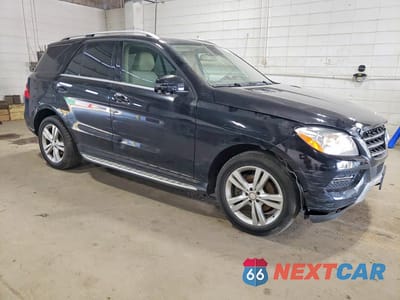 Czwarte zdjęcie samochodu z boku: 2013 MERCEDES-BENZ ML 350 4MATIC VIN:4JGDA5HB5DA248855 - miniatura