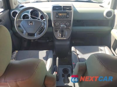 Zdjęcie 8 z 13 samochodu: 2004 HONDA ELEMENT EX VIN:5J6YH28654L036961 - miniatura