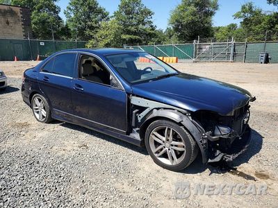 Czwarte zdjęcie samochodu z boku: 2014 MERCEDES-BENZ C 300 4MATIC VIN:WDDGF8AB5EA909810 - miniatura