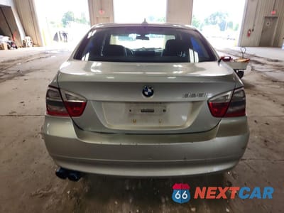 Zdjęcie 6 z 12 samochodu: 2006 BMW 325 I VIN:WBAVB13546PT10436 - miniatura