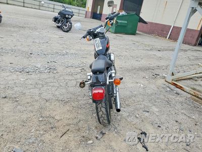 Czwarte zdjęcie samochodu z boku: 1998 HARLEY-DAVIDSON XL883 C VIN:1HD4CJM27WK118441 - miniatura