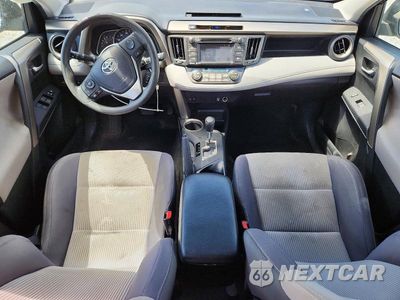 Zdjęcie 8 z 13 samochodu: 2015 TOYOTA RAV4 XLE VIN:2T3RFREV0FW395784 - miniatura