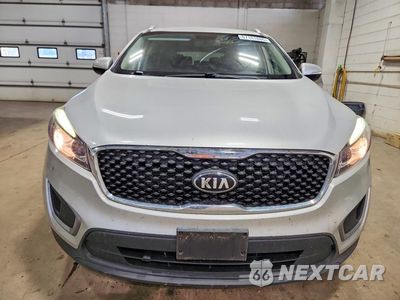 Piąte zdjęcie samochodu w środku: 2016 KIA SORENTO LX V6 VIN:5XYPGDA53GG007671 - miniatura