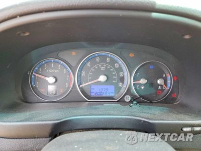 Zdjęcie 9 z 14 samochodu: 2007 HYUNDAI SANTA FE SE VIN:5NMSH13E47H039179 - miniatura