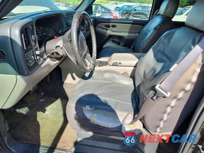 Zdjęcie 7 z 13 samochodu: 2001 CHEVROLET SUBURBAN C1500 VIN:3GNEC16T71G219031 - miniatura
