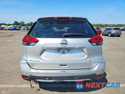 Zdjęcie 6 z 13 samochodu: 2019 NISSAN ROGUE SV VIN:JN8AT2MV3KW401866 - miniatura