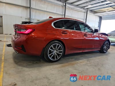 Trzecie zdjęcie samochodu z tyłu: 2020 BMW 330XI GT VIN:3MW5R7J04L8B33192 - miniatura