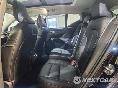 Zdjęcie 11 z 13 samochodu: 2023 VOLVO XC40 PLUS VIN:YV4L12UN3P2050964 - miniatura