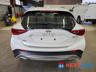 Zdjęcie 6 z 12 samochodu: 2017 INFINITI QX30 PREMIUM VIN:SJKCH5CR3HA025992 - miniatura
