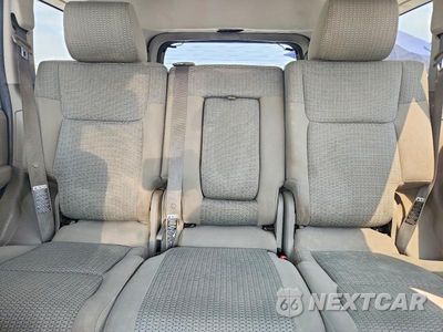 Zdjęcie 10 z 13 samochodu: 2006 JEEP COMMANDER VIN:1J8HG48K16C346070 - miniatura