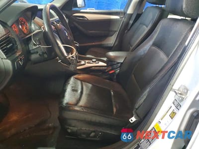 Zdjęcie 7 z 12 samochodu: 2015 BMW X1 XDRIVE28I VIN:WBAVL1C52FVY35066 - miniatura