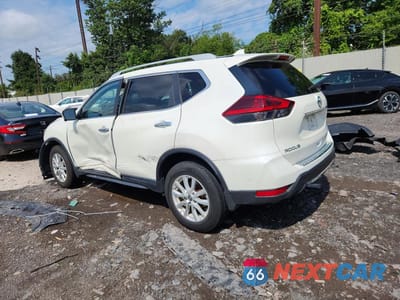 Drugie zdjęcie samochodu z przodu: 2018 NISSAN ROGUE S VIN:5N1AT2MV6JC835044 - miniatura