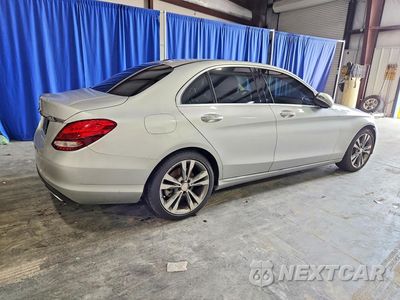 Trzecie zdjęcie samochodu z tyłu: 2016 MERCEDES-BENZ C 300 VIN:55SWF4JB6GU162645 - miniatura