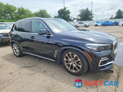 Czwarte zdjęcie samochodu z boku: 2021 BMW X5 XDRIVE45E VIN:5UXTA6C08M9D53551 - miniatura