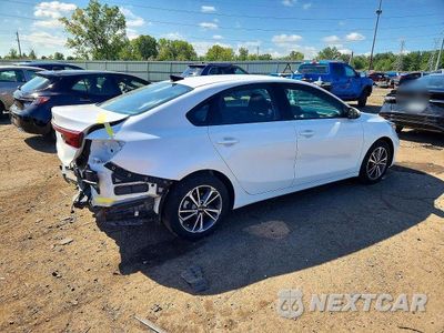 Trzecie zdjęcie samochodu z tyłu: 2023 KIA FORTE LXS VIN:3KPF24AD1PE649661 - miniatura